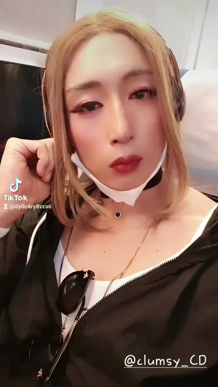 cross-dresser-on-twitter-cd-1