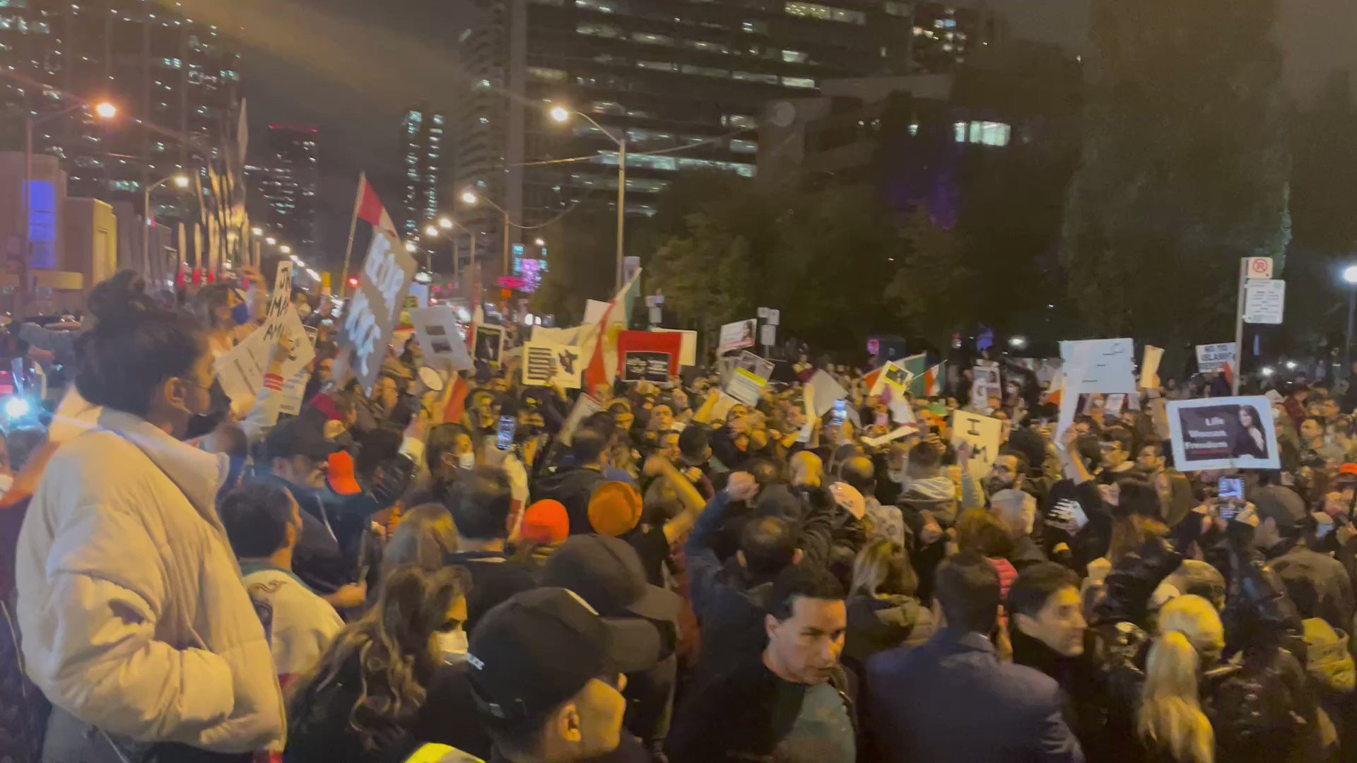 Alex Pierson on Twitter "Downtown Toronto. This is quite amazing