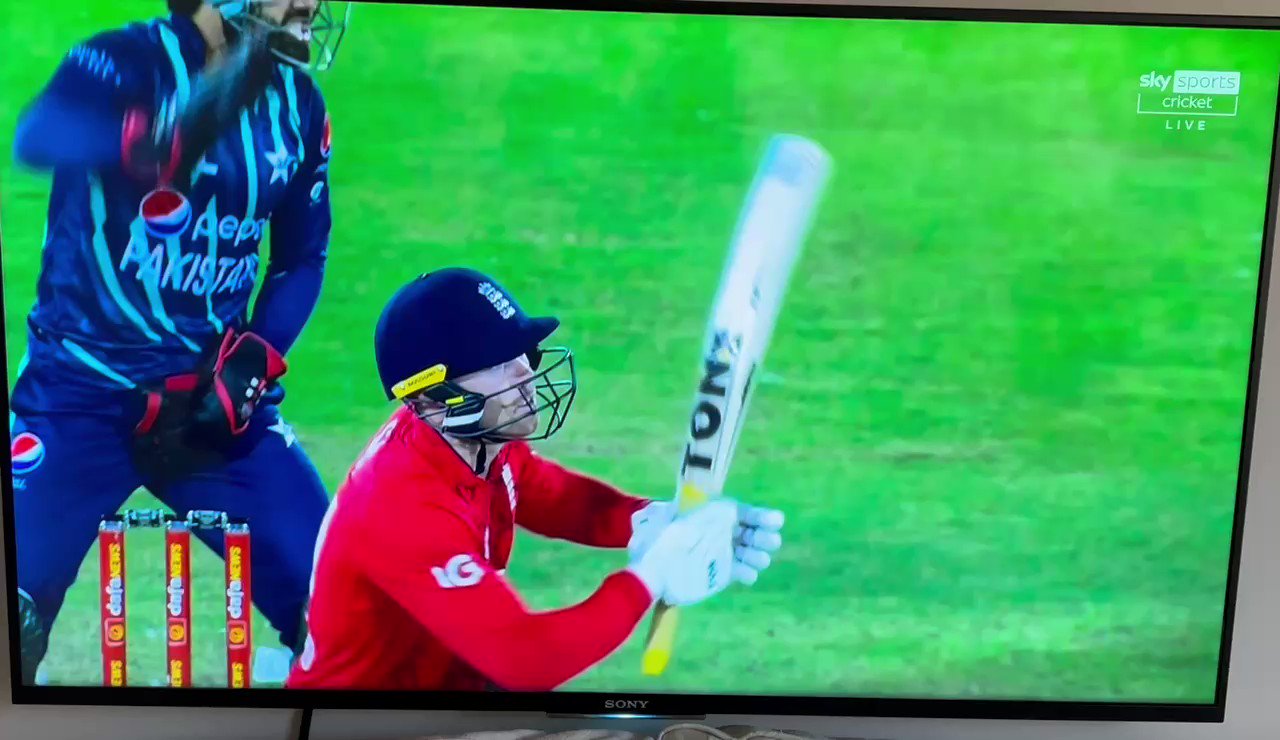 Pakistan Cricket on Twitter "Top throw from Shan Masood in clutch finish 🎯 Incredible scenes in