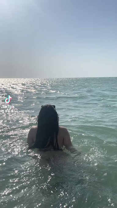 Paradise in the Middle East ?? https://t.co/9jyLGdTVdE