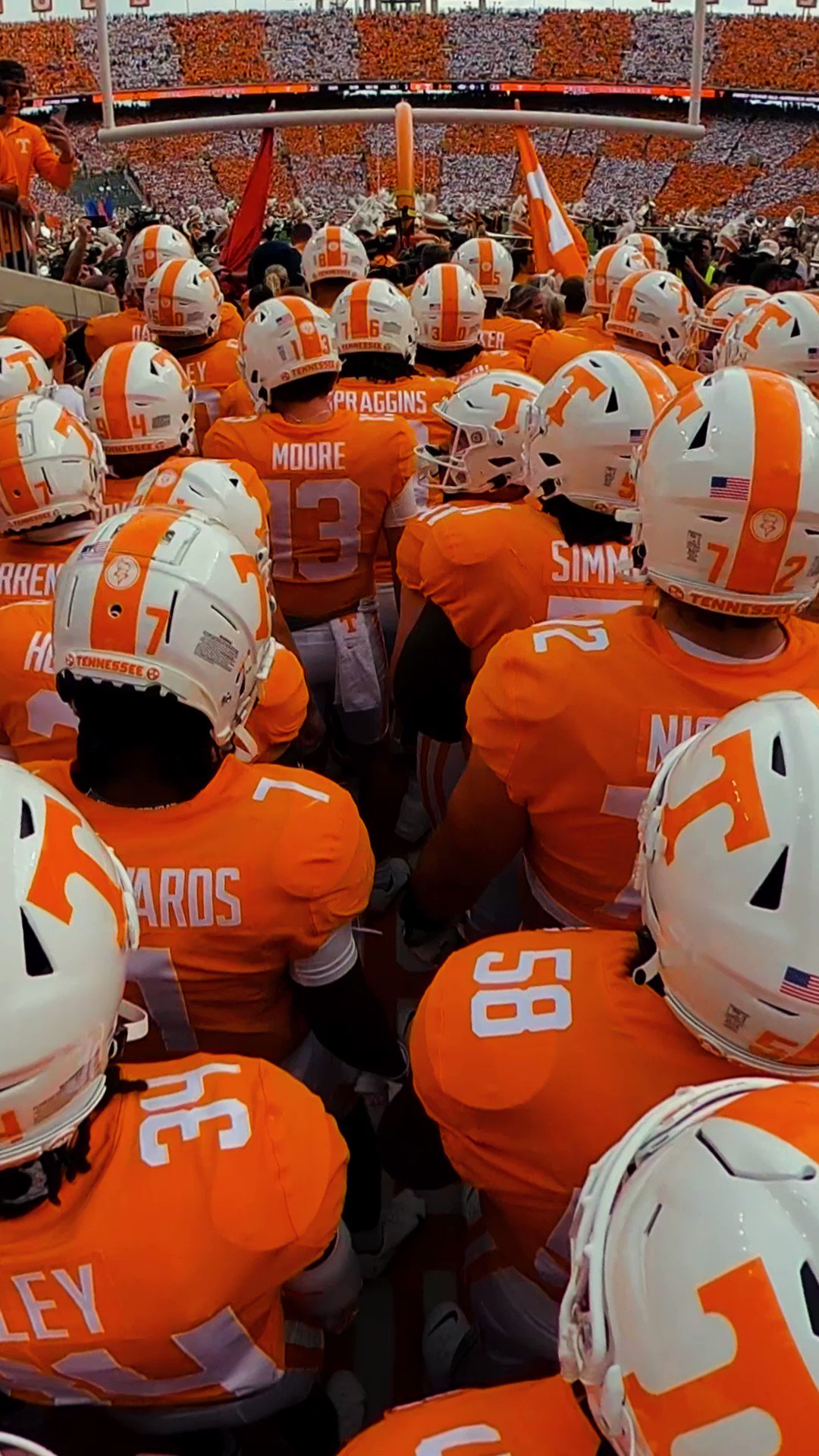 Tennessee Football on Twitter "everything looks better checkered..🟧⬜️
