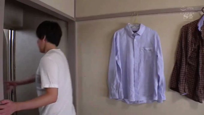 7歳年下の男子学生と朝っぱらから汗だくで…(/ω＼) https://t.co/FUDguvDgEb