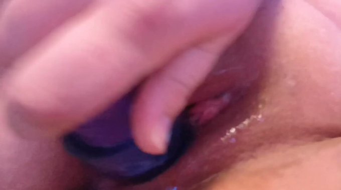 Someone come get me 💦😫 #fall https://t.co/ixd71hP3Sq<a href="/tag/fall"class="tags">#fall</a>