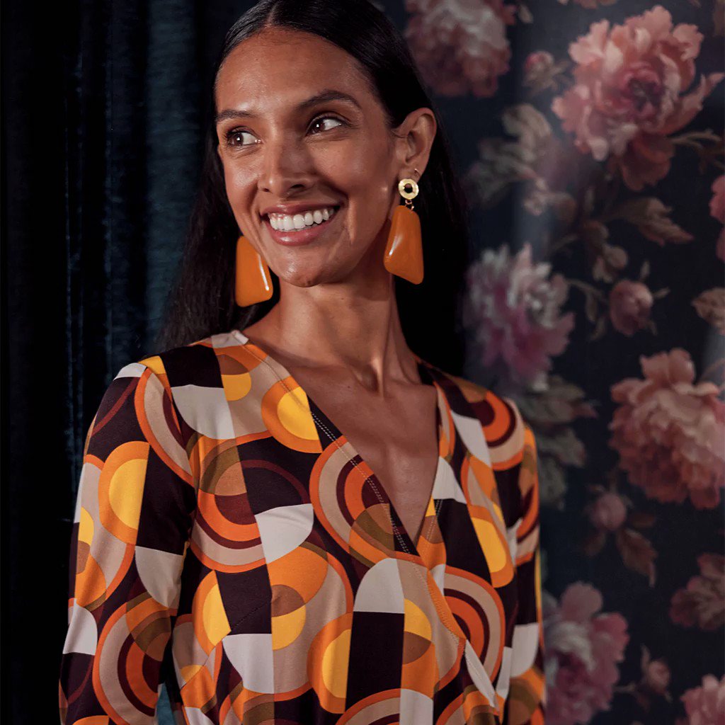 K&G Fashion (kgfashion) / Twitter