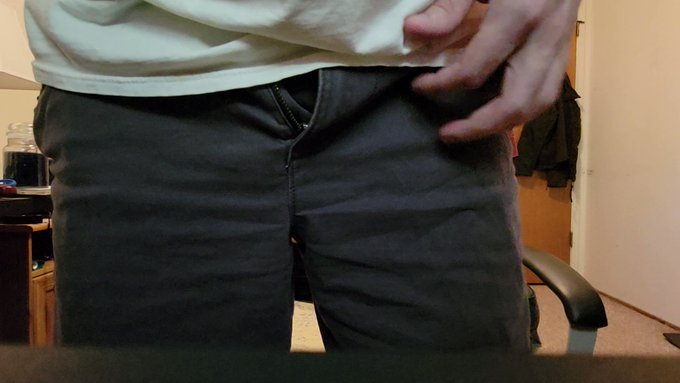 Commando man ?? #nsfw #nsfwtwt #porn #BabeCock #edging #Gooning #bwc #bigdick #cock #sissy #Sissyperfection