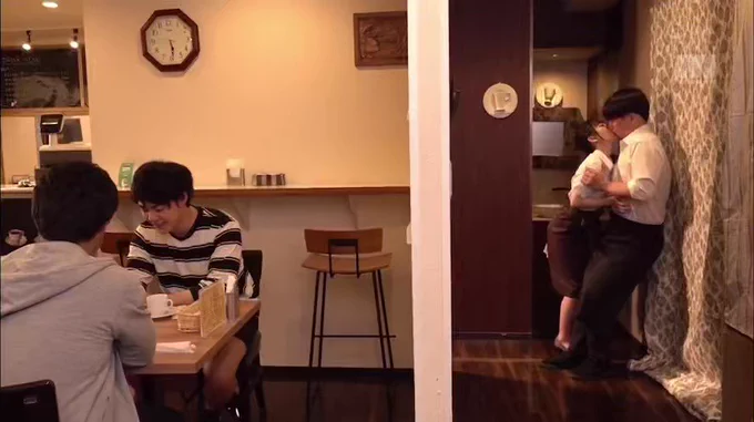 七沢みあ 「 しょうがないおチンポですね😈 」 小悪魔痴女なバイト先の後輩に逆痴漢されドM奴隷にされて… 声の出せない状況で迫られ痴女られた後はアツアツトロトロなマンコで搾られもう抗えません❤︎ 彼女がいるのにチンポ支配されイジメられたらもう…😈