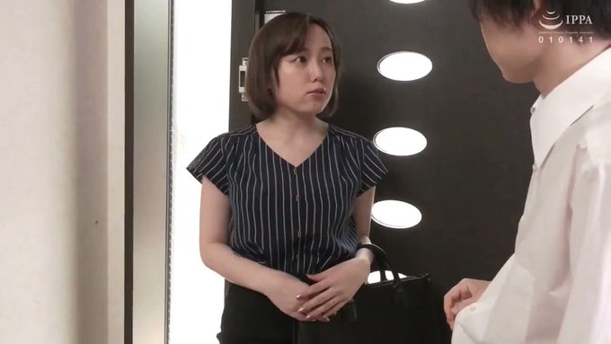 キスが大好きなスケベ担任教師が家庭訪問...(/ω＼) https://t.co/T034p9Tew7