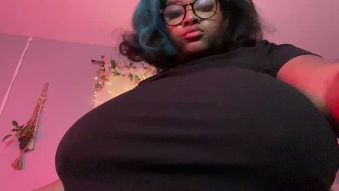 big mommy milkers boing boing https://t.co/WcqA4Kvexj