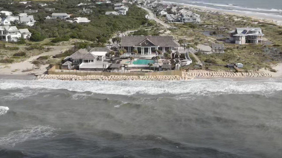 Ethan Clark wx on Twitter "Here’s a look at the east end of Bald Head