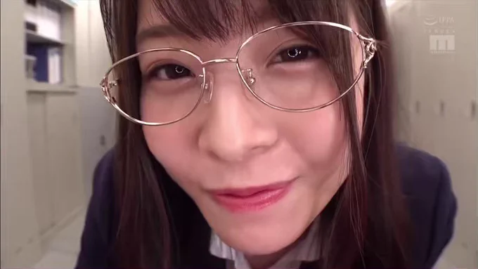 八木奈々 「 私がいいよって言うまでイッちゃだめだからね…😈 」 資料室でメガネ痴女上司に悪魔的囁き隠語で迫られたらもう…❤︎ 声も出せない中囁かれる淫語と脳みそまで痺れる痴女テクでノックアウト寸前.. 妻が家で待ってるのに…. 人生が破滅する快感でもう後戻りは…😈