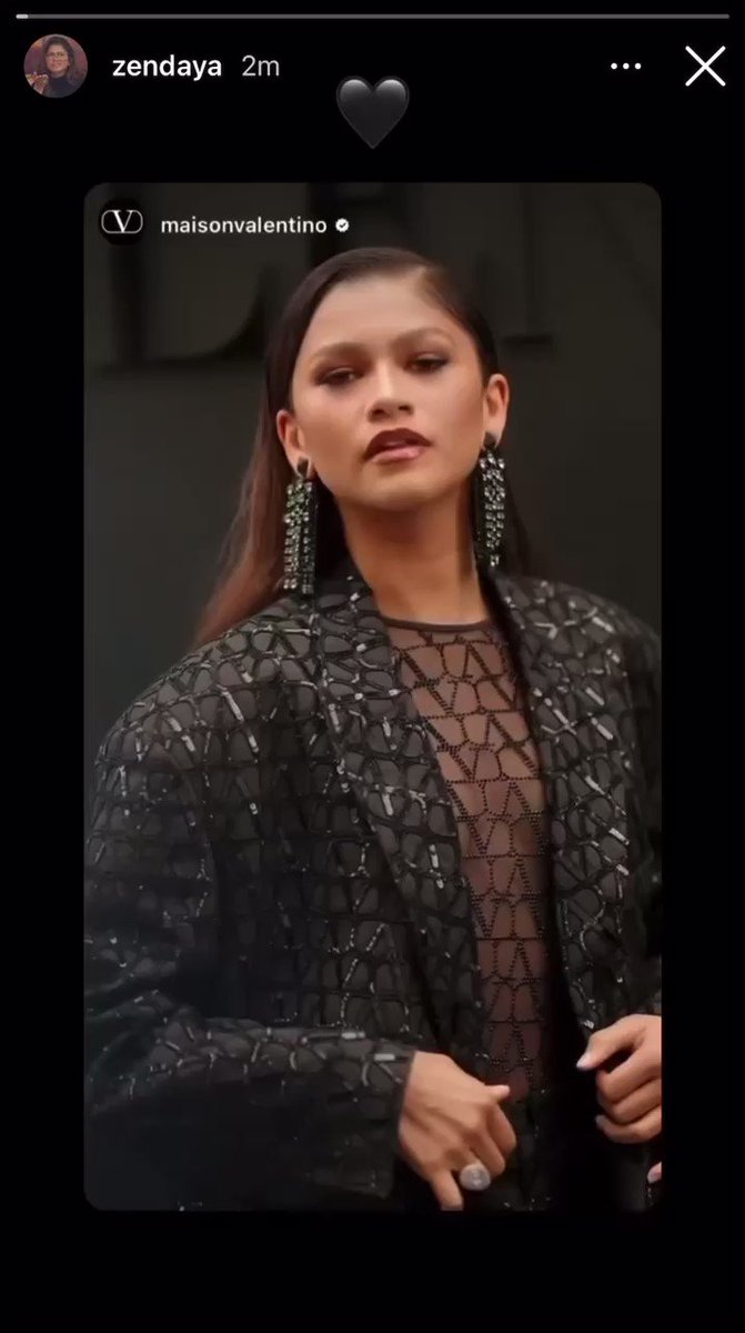 Zendaya Updates on Twitter: "Zendaya on Instagram Stories, “🖤”"