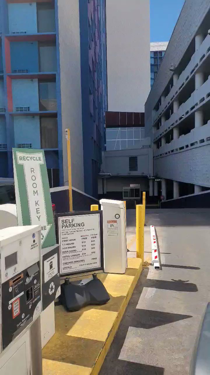 Jacob Orth on Twitter "Someone broke through the paid parking gate at