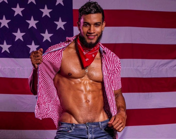 Explore the male beauty in all its amazing forms with horny men looking to fuck. #TeaserTuesday #JockMenLive