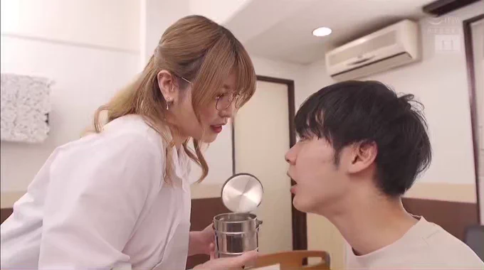 新村あかり 「 すっごいズポズポ入って素敵よ😈」 係りつけの肛門科の痴女医に気に入られどんどんアナルの気持ち良さを叩き込まれて…😈 診療の一環として媚薬を盛られ狂うほどの刺激でメスイキ不可避に… アナルを知り尽くした女医に徹底的にメスに堕とされてもう…❤︎