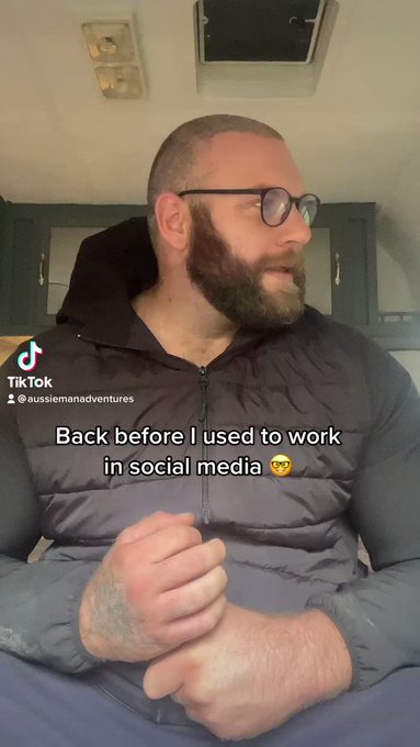 It can be a hard job at times..!! ?

#gaybearsofinstagram #gaybeardedmen #gaybearded #gayhairymen #gaydaddy