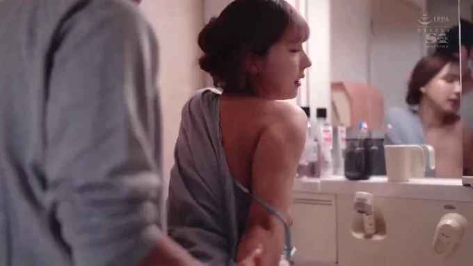 【三上悠亜】 ぬきポイント ・「ねぇ、SEXしよ…」 ・誰もが認める現役No.1女優と恋人セックス ・全編シネマティックムービー撮影による最高のストーリー×極上のルックスはぬきまくれること間違いなし！！