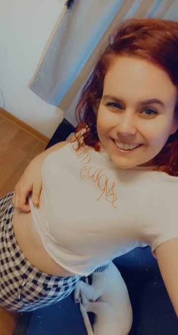 Desimae93’s pics and videos