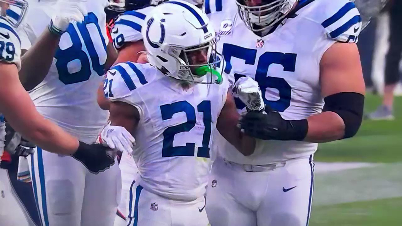 Shannonnn sharpes burner on Twitter: "Holy sh*t!! Nyheim Hines 😳😳😳