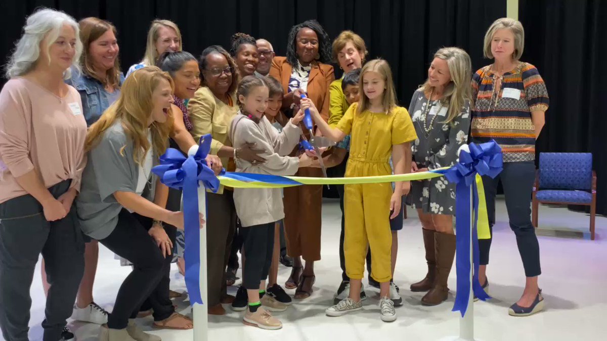 CMS Board of Education on Twitter "RT CharMeckSchools 𝗖𝘂𝘁 𝘁𝗵𝗲 𝗿𝗶𝗯𝗯𝗼𝗻