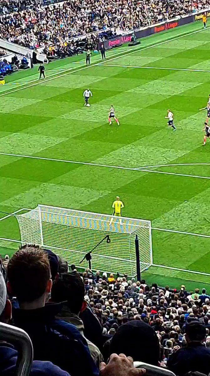 Throwback to Son's goal vs Leicester back in May, not a spurs fan, just thought I'd tick off another stadium https://t.co/vBC8NjqtT0