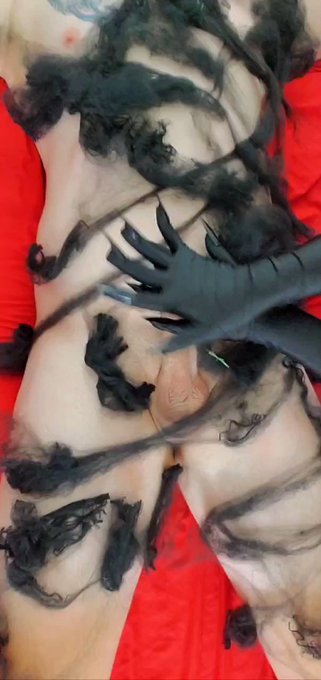 #Halloween #happy #happyendings #handjob #massage #onlyfanscreator #only #fans #bigdick #travissugaring