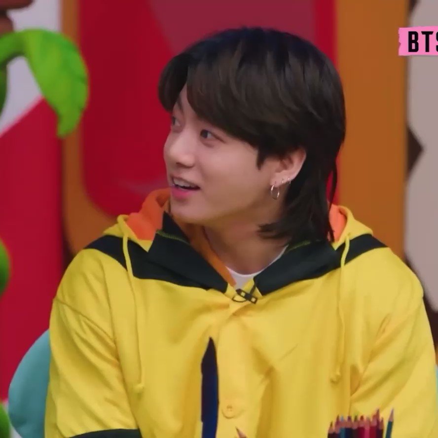 daily boyfriend JK on Twitter "in this clip i saw debut jungkook