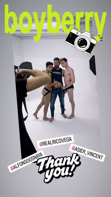Hoy hemos estado pasando el rato con @RicoVegaXxx @alfonsonaked y @asier_vincent…
Quien quiere ver el