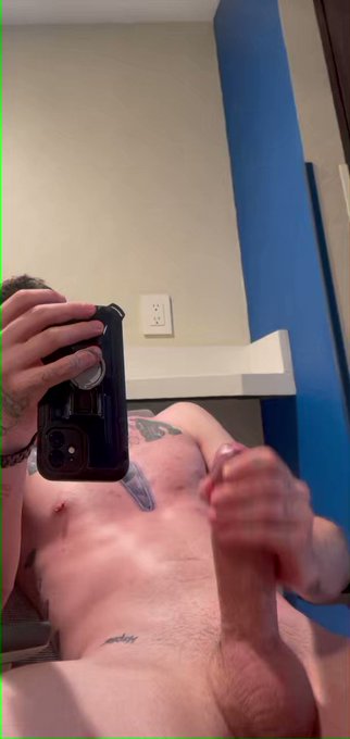Porque ustedes lo pidieron… Deslechada dominguera en Lunes… 😜 #Vergon #Mexicano #LatinLeche #milked #bigcock