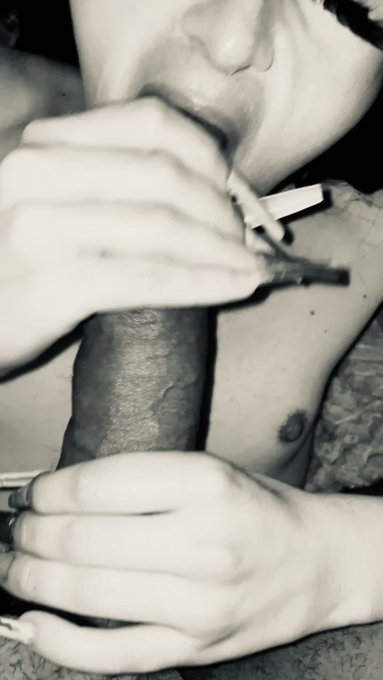 Mistress Penelope Pea’s pics and videos