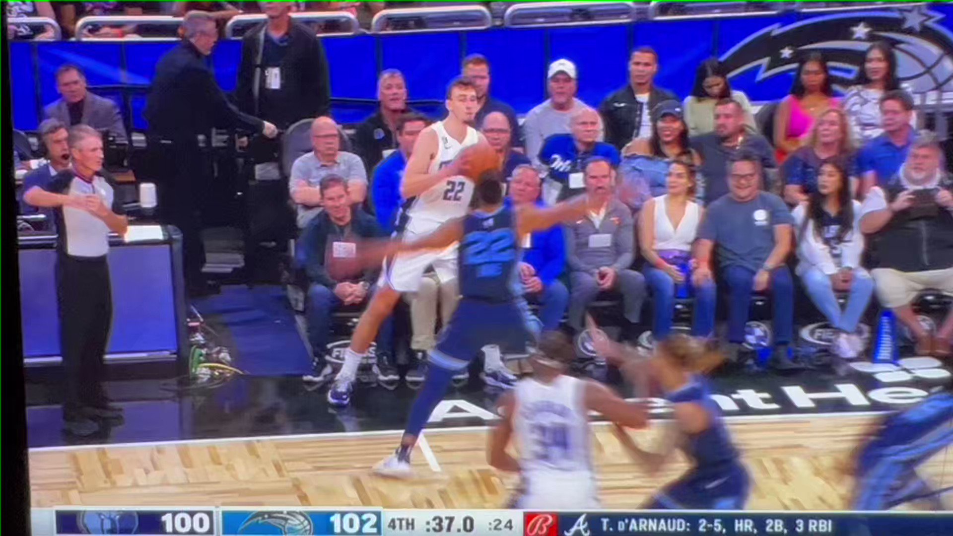 [情報] Franz Wagner關鍵時刻3分+抄截JA