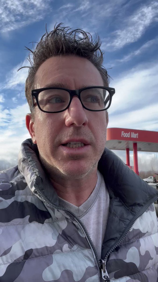 jamie lissow on Twitter "HI from AK!"
