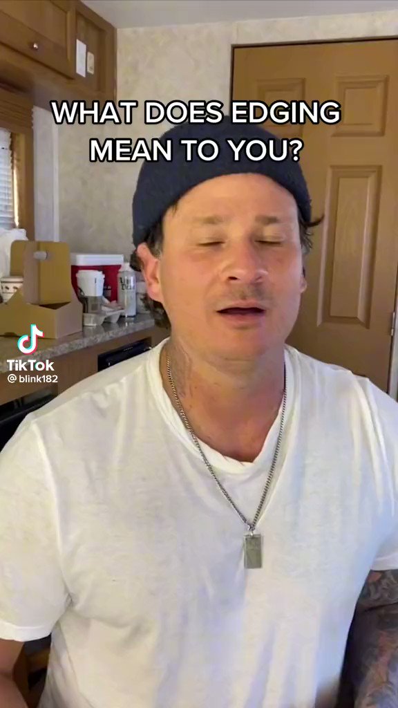Blink 182 Italia On Twitter What Does Edging Mean To Mark Tom And blink-182-italia-on-twitter-what-does-edging-mean-to-mark-tom-and