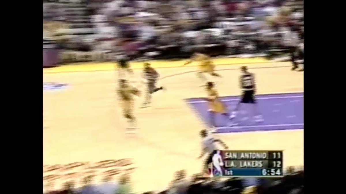 RT @KBsLakeShow24: Kobe and Shaq Showtime against the Spurs in 2001 WCF https://t.co/mZbCbp5wNA