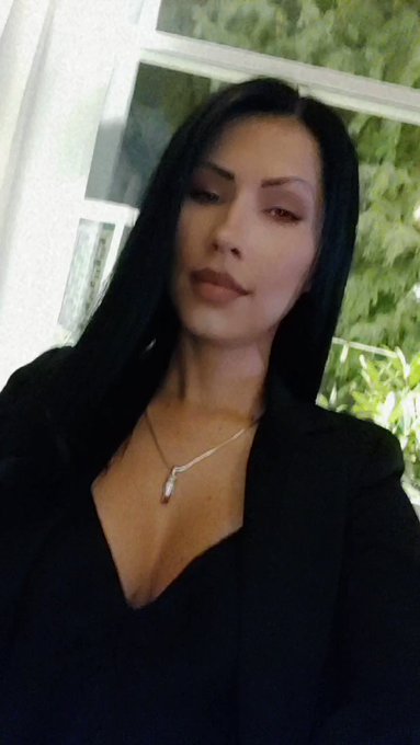 Dinner time https://t.co/HKGK4frobO<a href="/tag/mistress"class="tags"><span>#mistress</span></a>