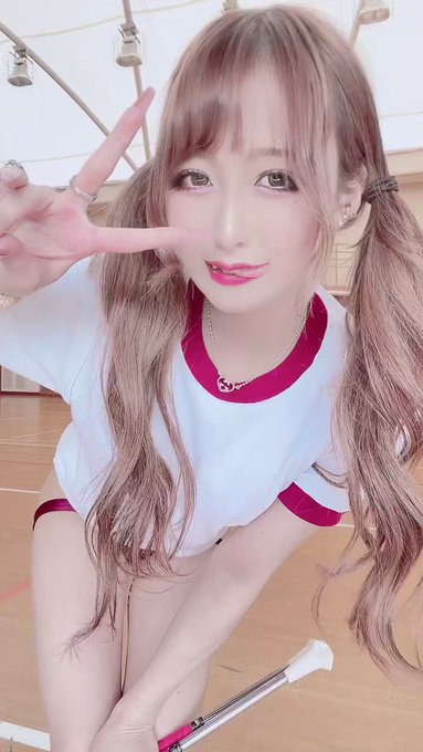 コスプレイヤー月城せいにゃんのTwitterエロ動画2