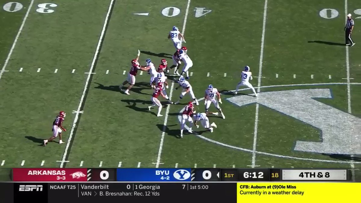 The Transfer Portal CFB on Twitter: "OMG JAREN HALL ARE YOU KIDDING ME WITH THIS THROW??? 🪣"