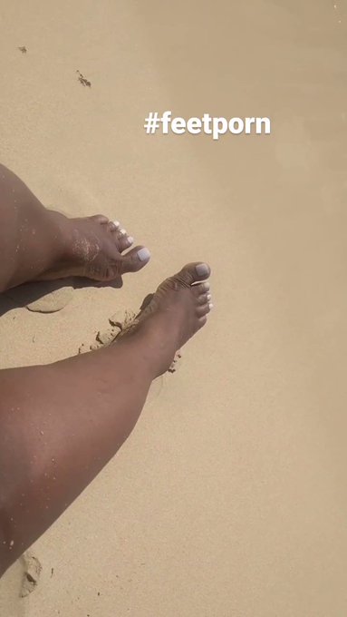 First day in hedo @HedonismJamaica  wanted to plan the sand #toes #feetfinder #feetlick #feetslaves #feetporn