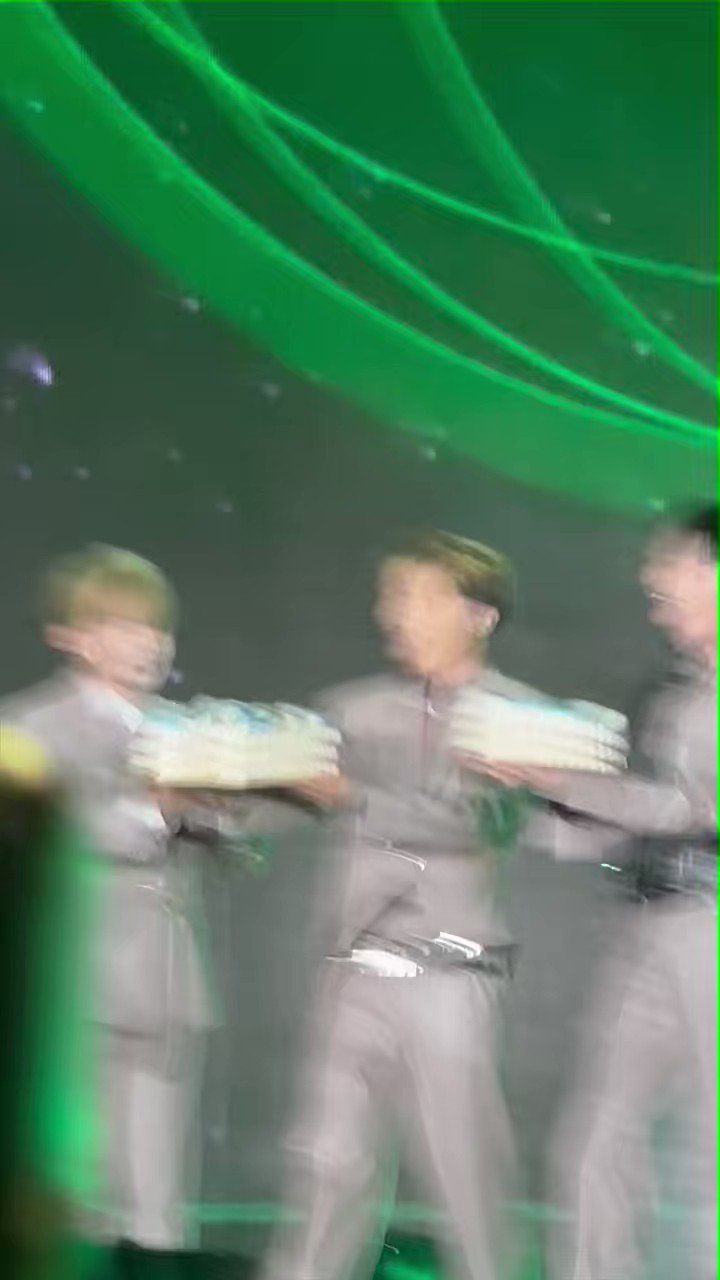 Happy birthday Lee Donghae                  