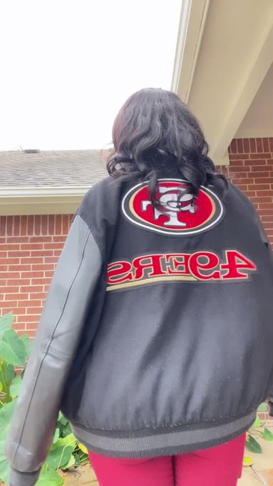 It’s Football Sunday #49ers #ninernation https://t.co/snikScnNGD