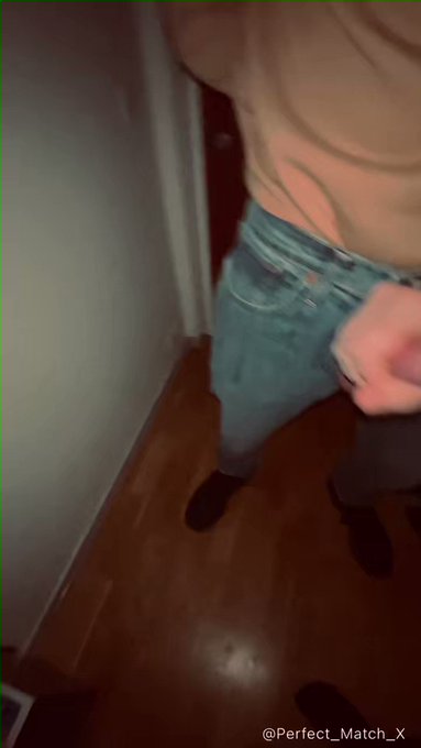 #nsfwtwt #memilking #handjobtwitter #gaytwitter #gaysweden #gaymalmoe https://t.co/aGl6MDfKdp