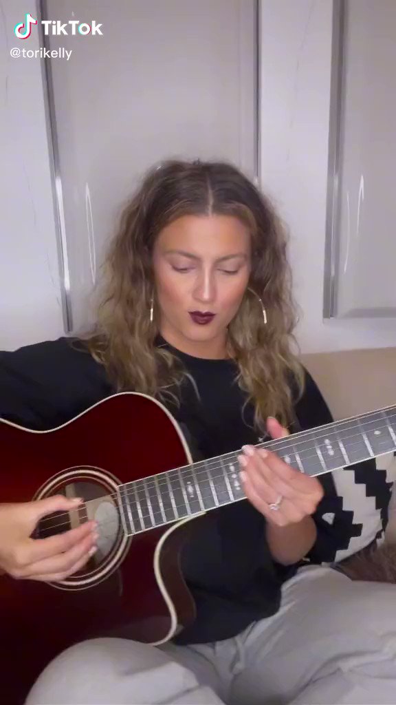 tori kelly. she had so much potential to be HUGE, tori babes i’m so sorry the world failed you https://t.co/WKOx275p8q