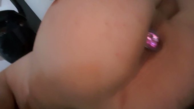 *plop*

;3 don't hesitate to complimente my ass ?? https://t.co/WGSSZhdiTT