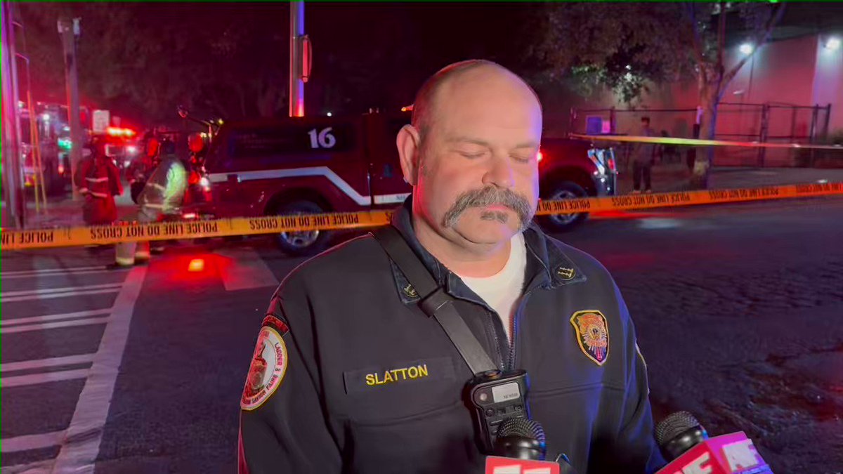 Rob dirienzo on twitter atlanta fire briefs the media on the massive
