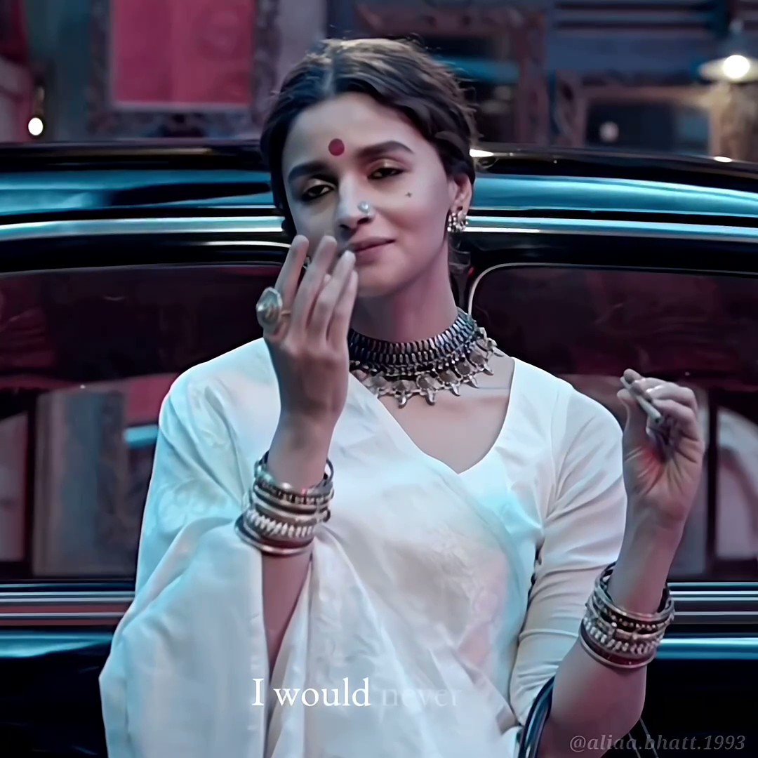 Alia Bhatt's wardrobe from Dear Zindagi is every girl's dream | Vogue India