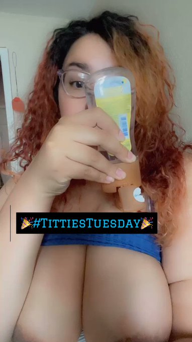 #tittietuesday  🥶 only a few spots left on the 🌶️ site sale! (Link in bio) https://t.co/mMvIpLEvSD<a href="/tag/tittietuesday"class="tags">#tittietuesday</a>