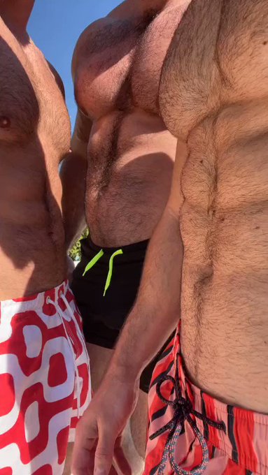 Who do you choose? #lgbtq #lgbtqia https://t.co/s1bYkoJN9L<a href="/tag/lgbtq"class="tags">#lgbtq</a><a href="/tag/lgbtqia"class="tags">#lgbtqia</a>