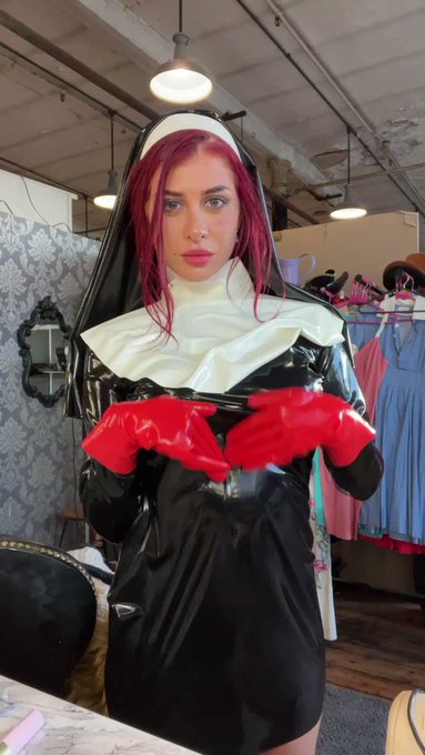 ♥️ BAD HABITS ♥️ https://t.co/hRkCuhkuW5