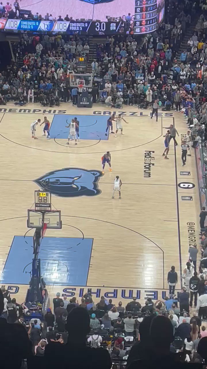 [情報] 今日尼克@灰熊關鍵Play