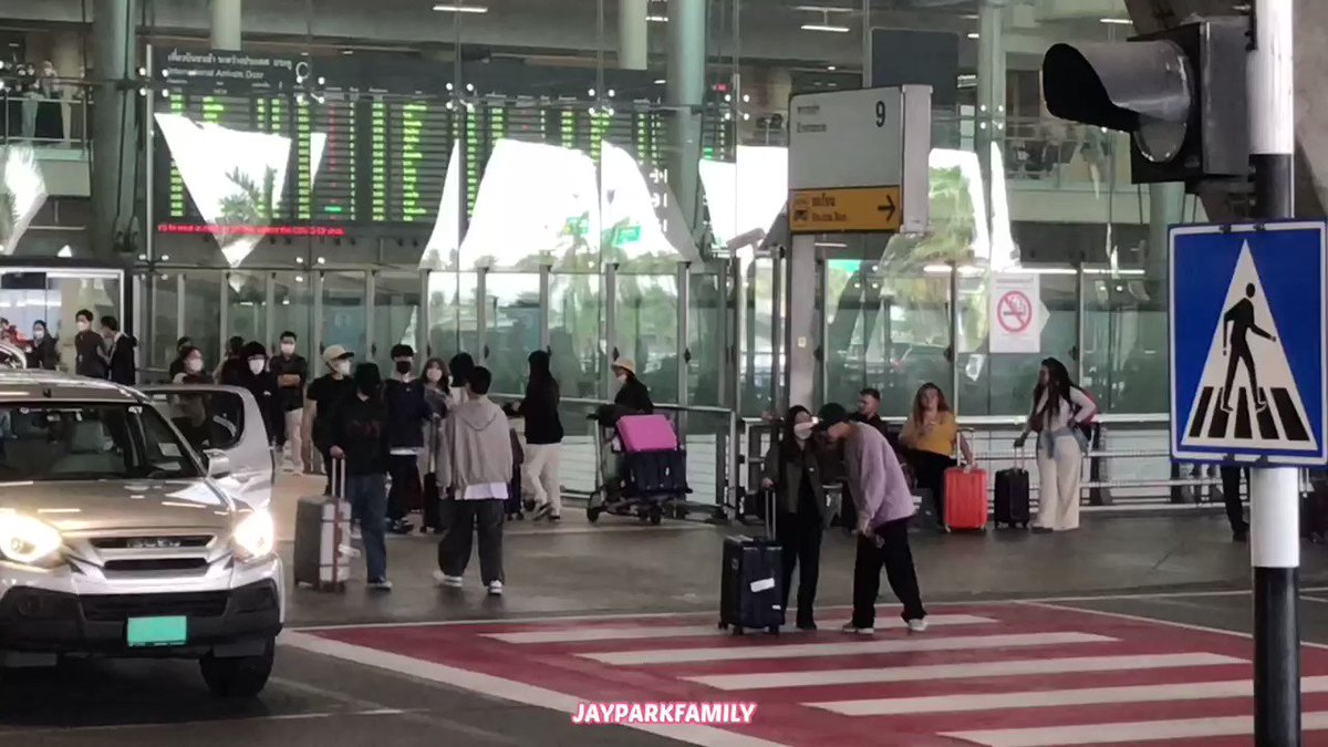 Jaypark Family On Twitter 2022 10 21 At Suvarnabhumi Airport Jaypark Family On Twitter 2022 10 21 At Suvarnabhumi Airport