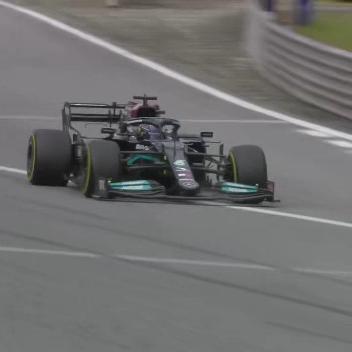 RT @OvertakeCentral: Overtake #123:
Lewis Hamilton on Lando Norris (2021 Brazilian Grand Prix Sprint) https://t.co/iJQV7QdkEX